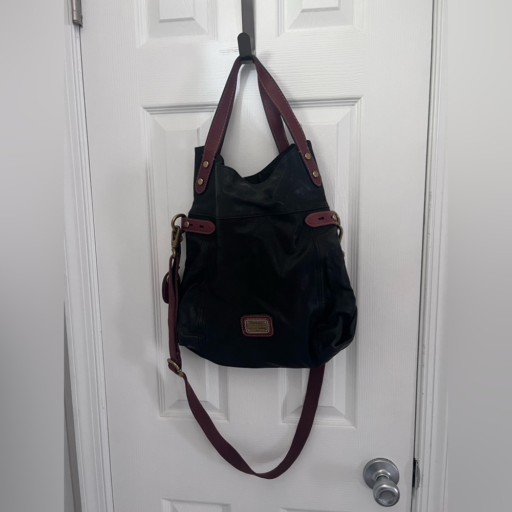 like new fossil purse
